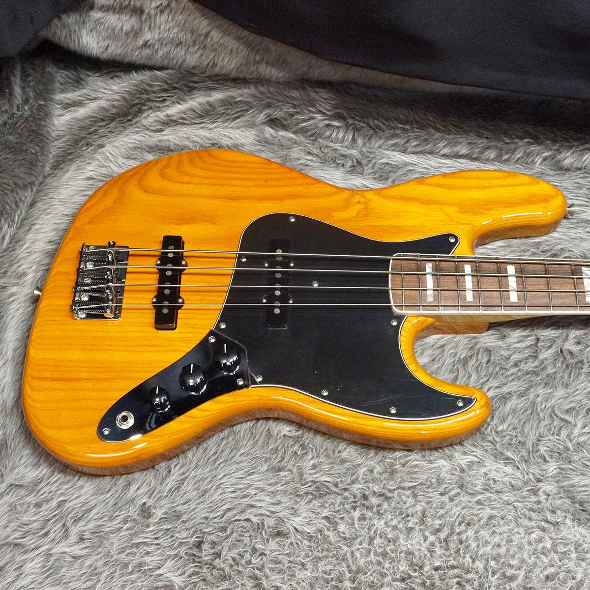 Vintera '70s Jazz Bass PF Aged Natural Fender Mexico