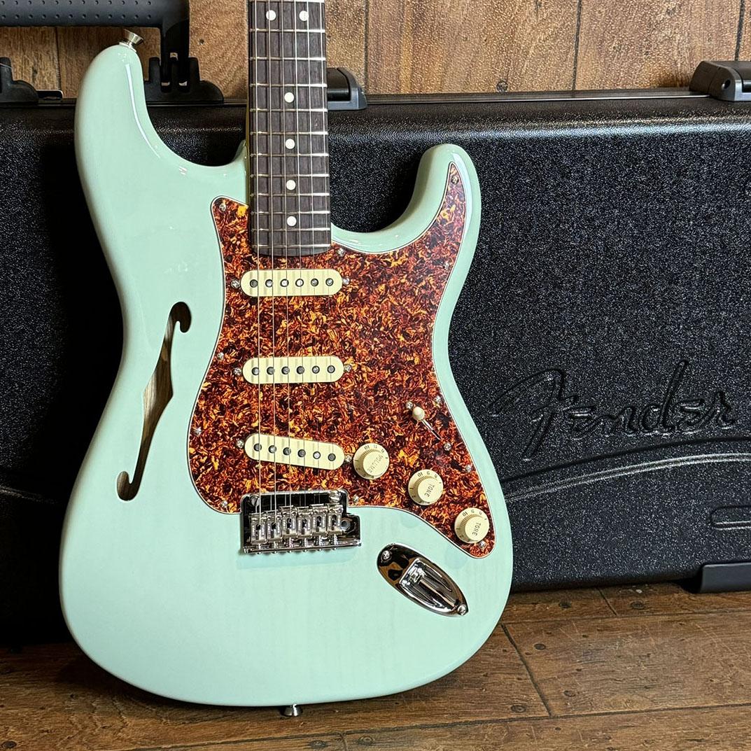 ストラトキャスタータイプ　ボディ　シンライン　セミアコ　エレキギター Limited Edition American Professional II Stratocaster Thinline
