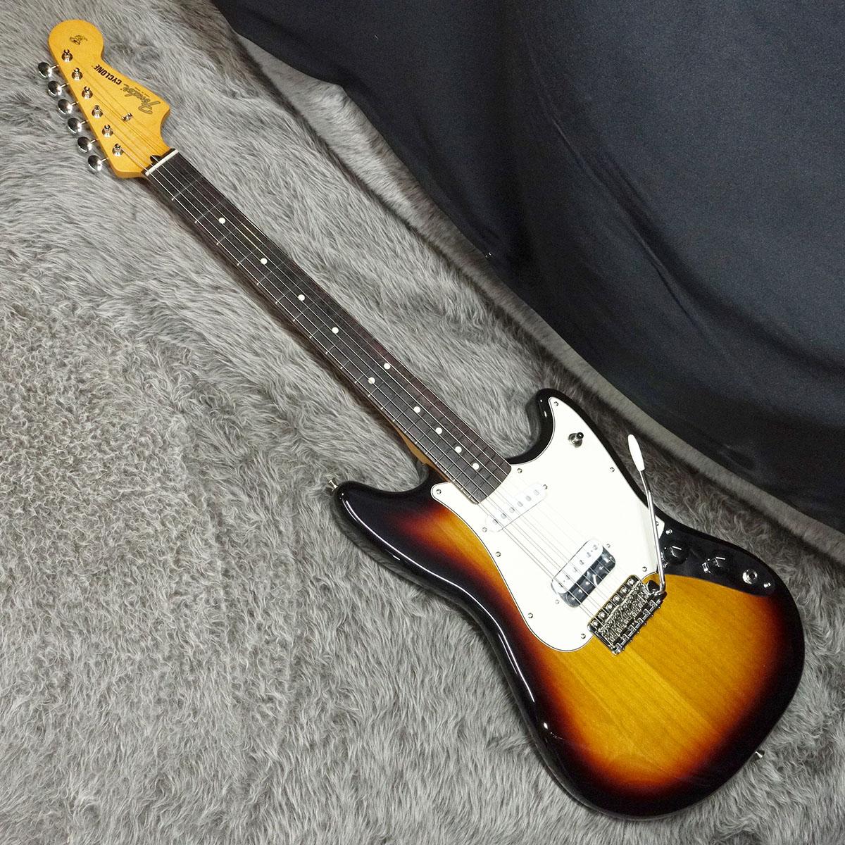 Made in Japan Limited Cyclone RW 3-Color Sunburst Fender
