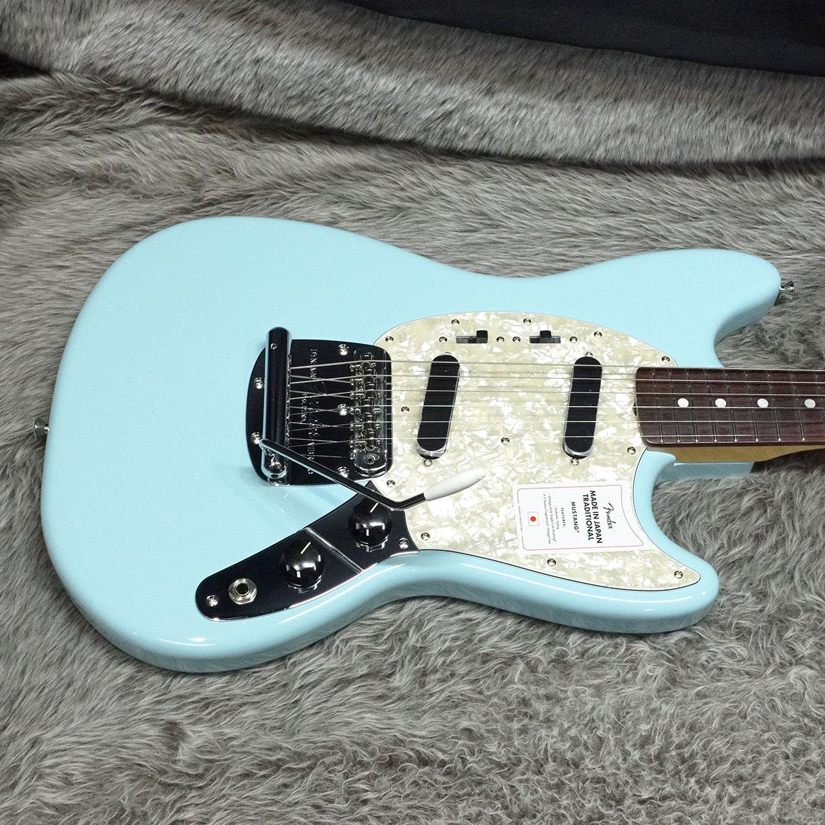 Made in Japan Traditional 60s Mustang RW Daphne Blue Fender