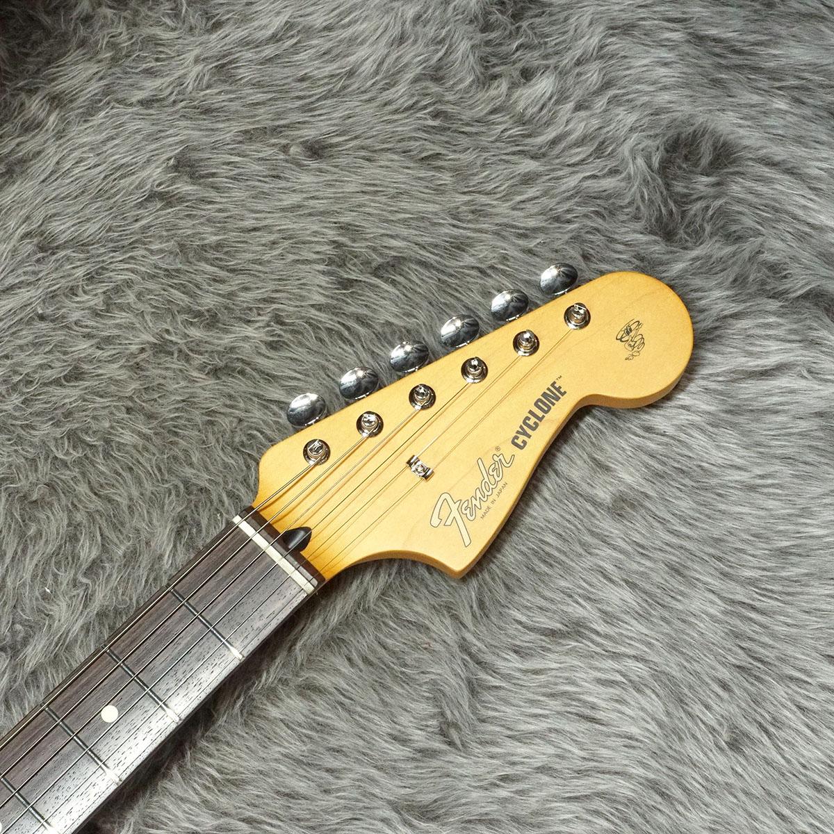 Made in Japan Limited Cyclone RW Lake Placid Blue Fender