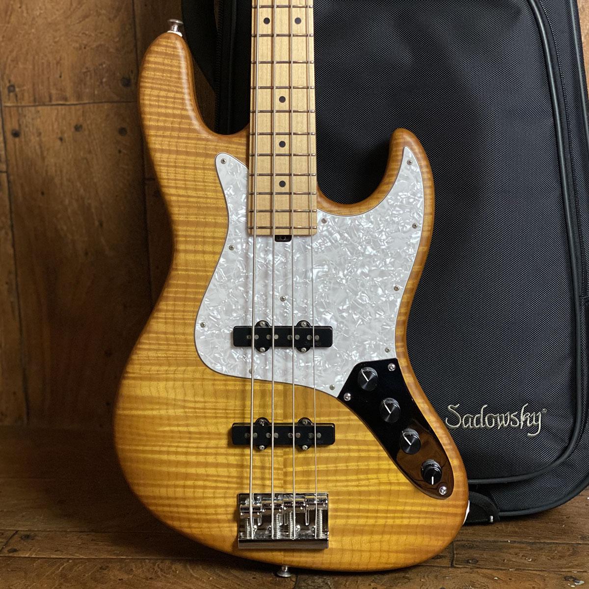 NYC Deluxe Satin Vintage 4-21 Caramel Burst Sadowsky