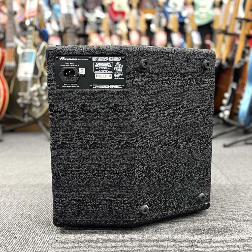 【極美品】Ampeg RB-108 30w ベースアンプ 付属品欠品無し完品 Ampeg RB-108 ベースアンプ コンボアンプ 30W Rocket Bassシリーズ