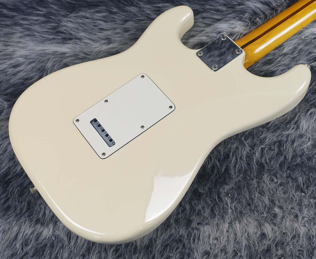 ST57-TX MOD Vintage White Fender Japan エレクトリックギター