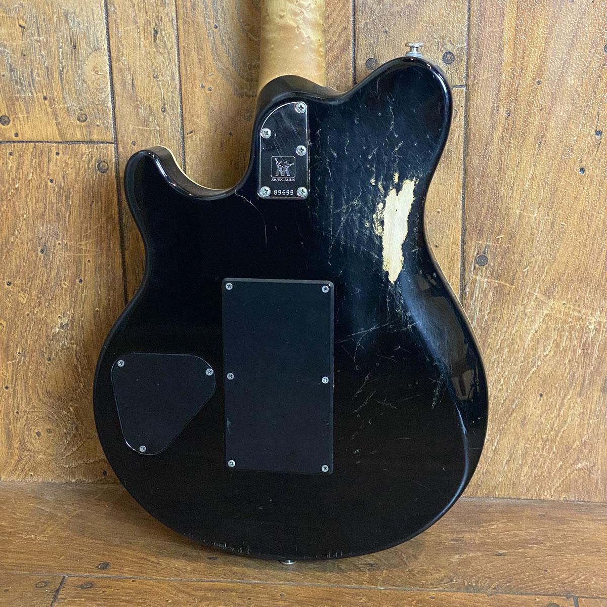ギター Music Man AXIS Tribute Translucent Black Music Man AXIS Tribute Translucent Black