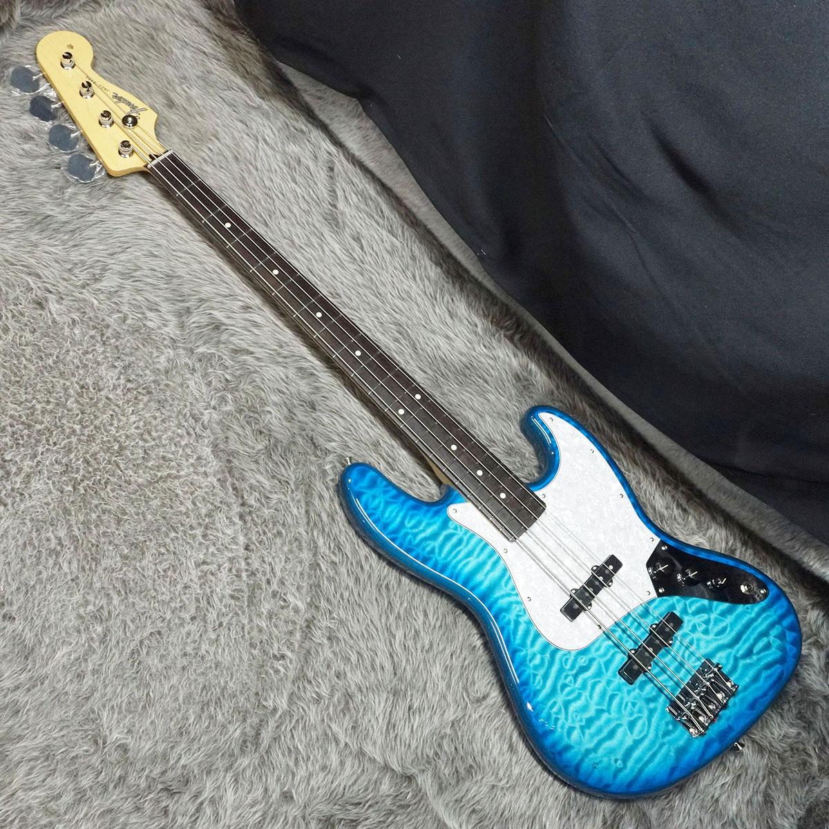 2024 Collection Made in Japan Hybrid II Jazz Bass RW Quilt