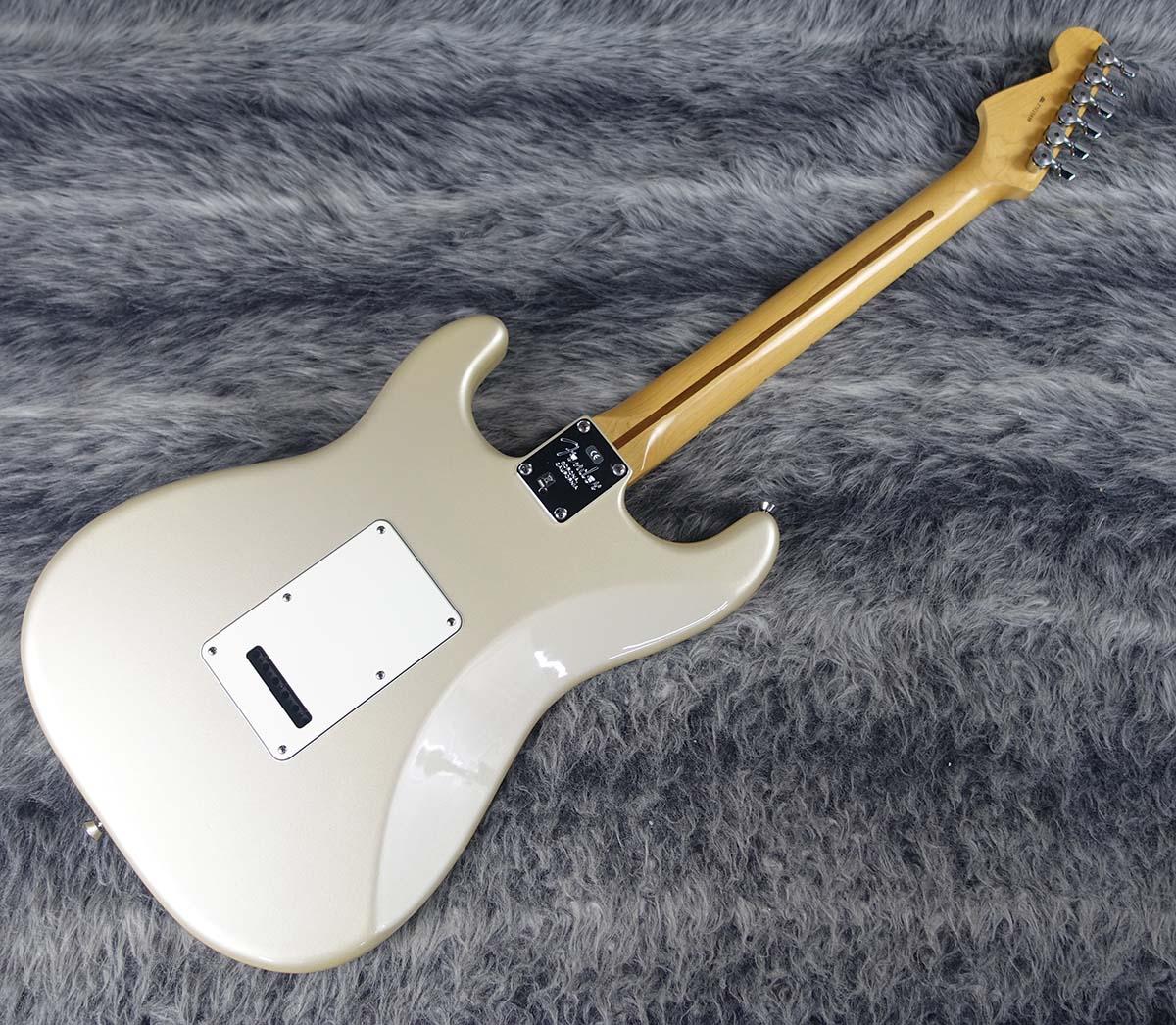 American Standard Stratocaster HSS Blizzard Pearl Fender