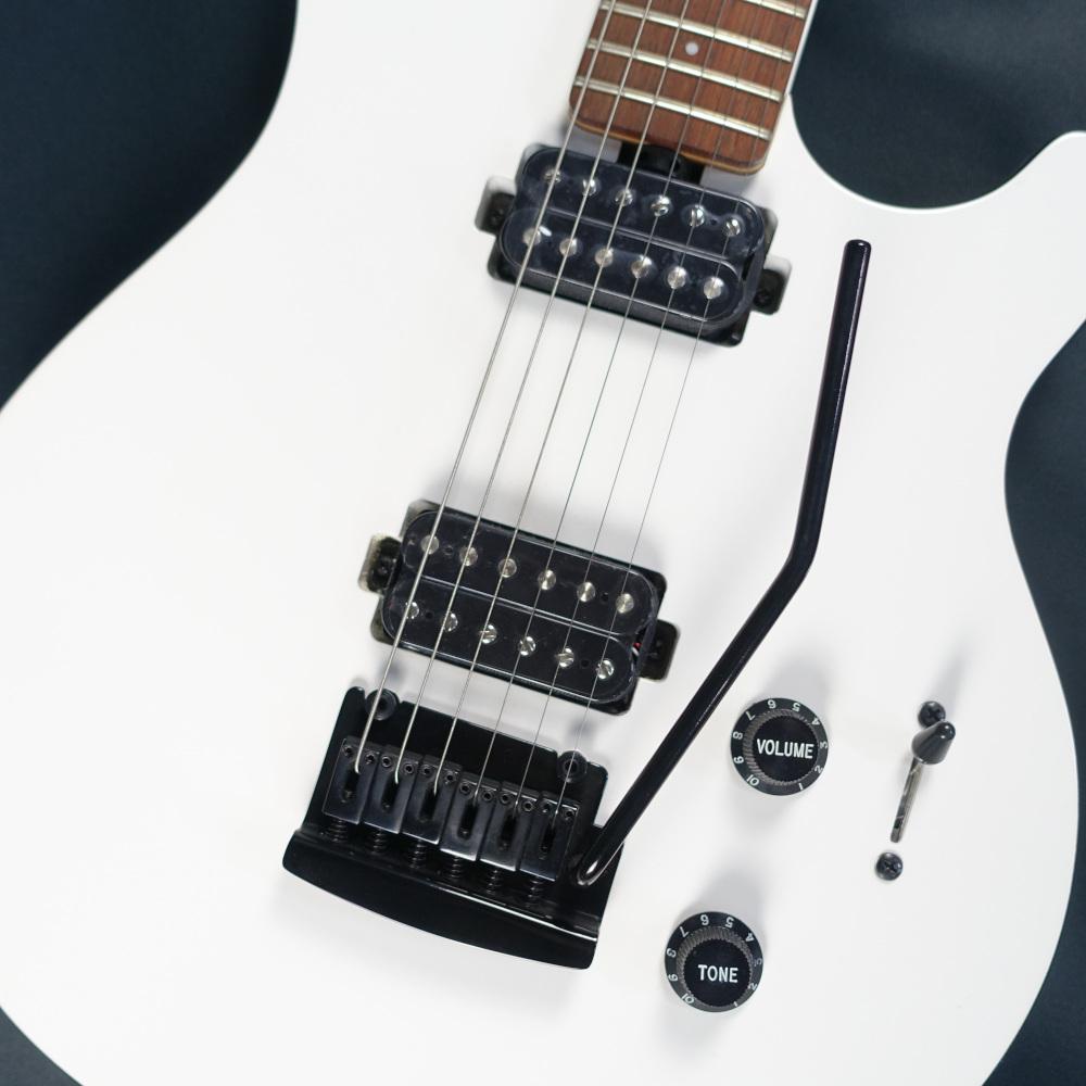 S.U.B. Series AX3S White Sterling by MUSIC MAN エレクトリック