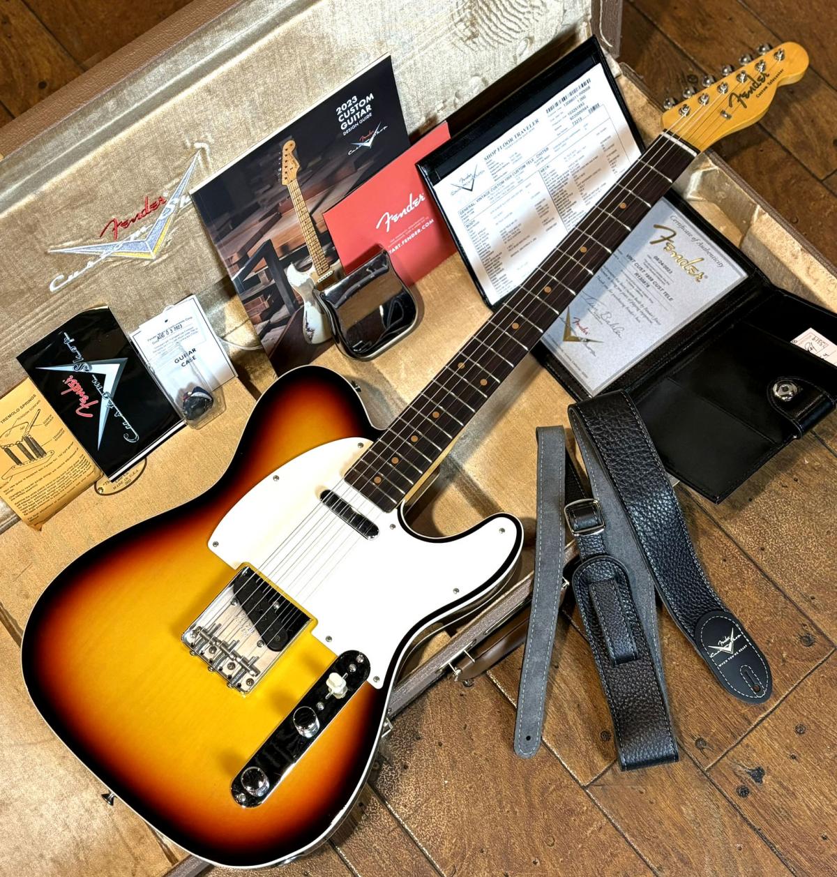 Vintage Custom 1959 Telecaster Custom NOS Chocolate 3-Color