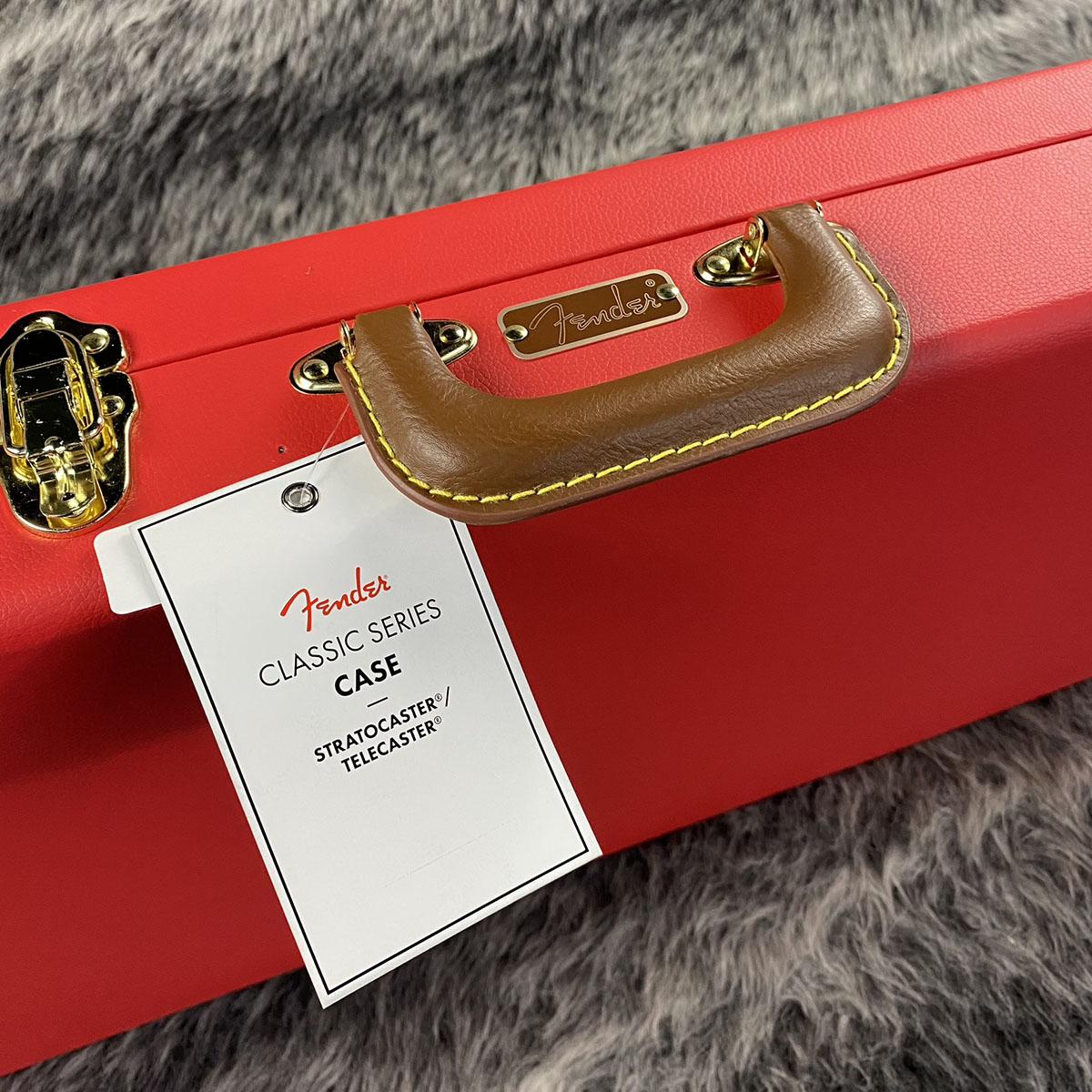 Classic Series Wood Case Strat/Tele Fiesta Red Fender ギター