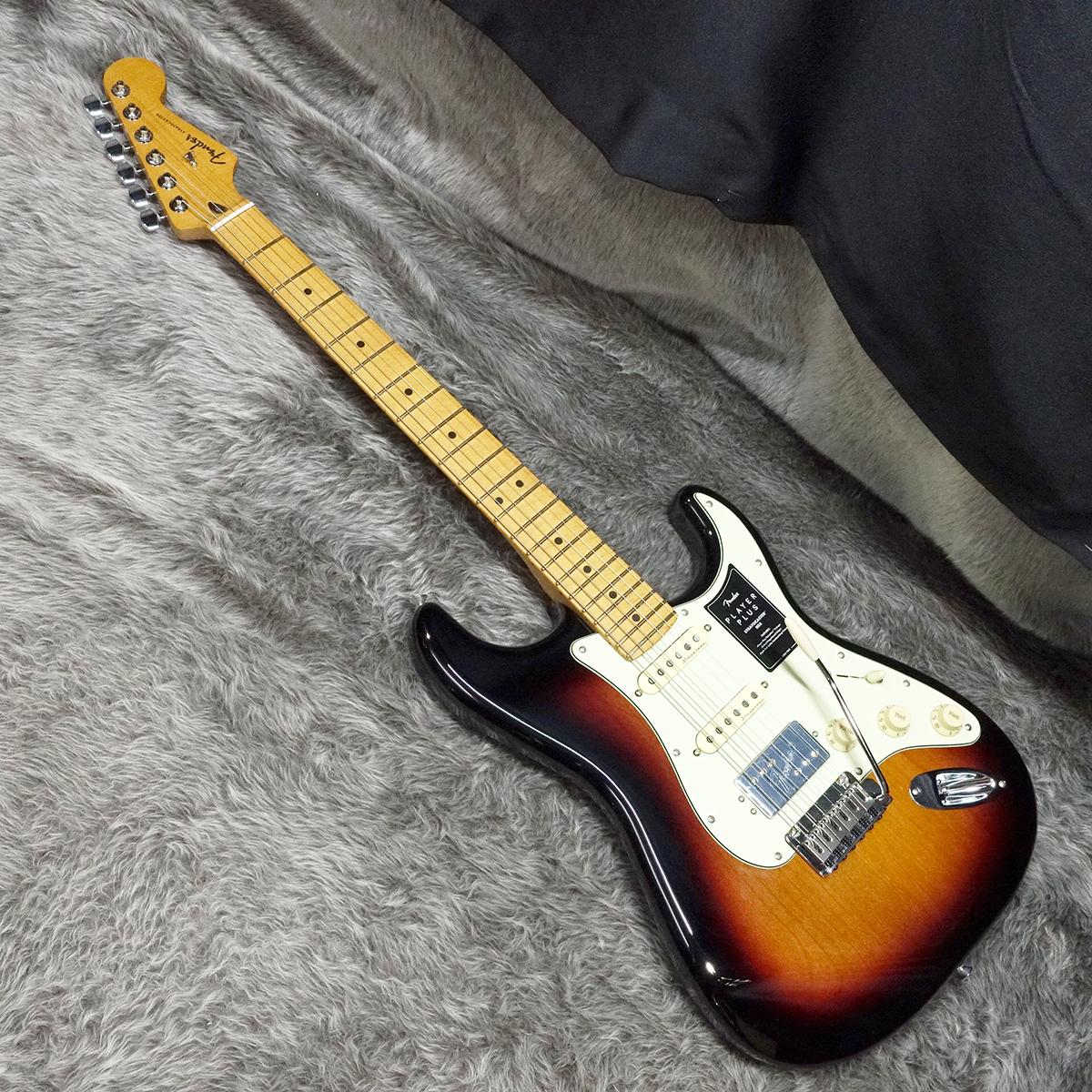 Player Plus Stratocaster HSS MN 3-Color Sunburst Fender