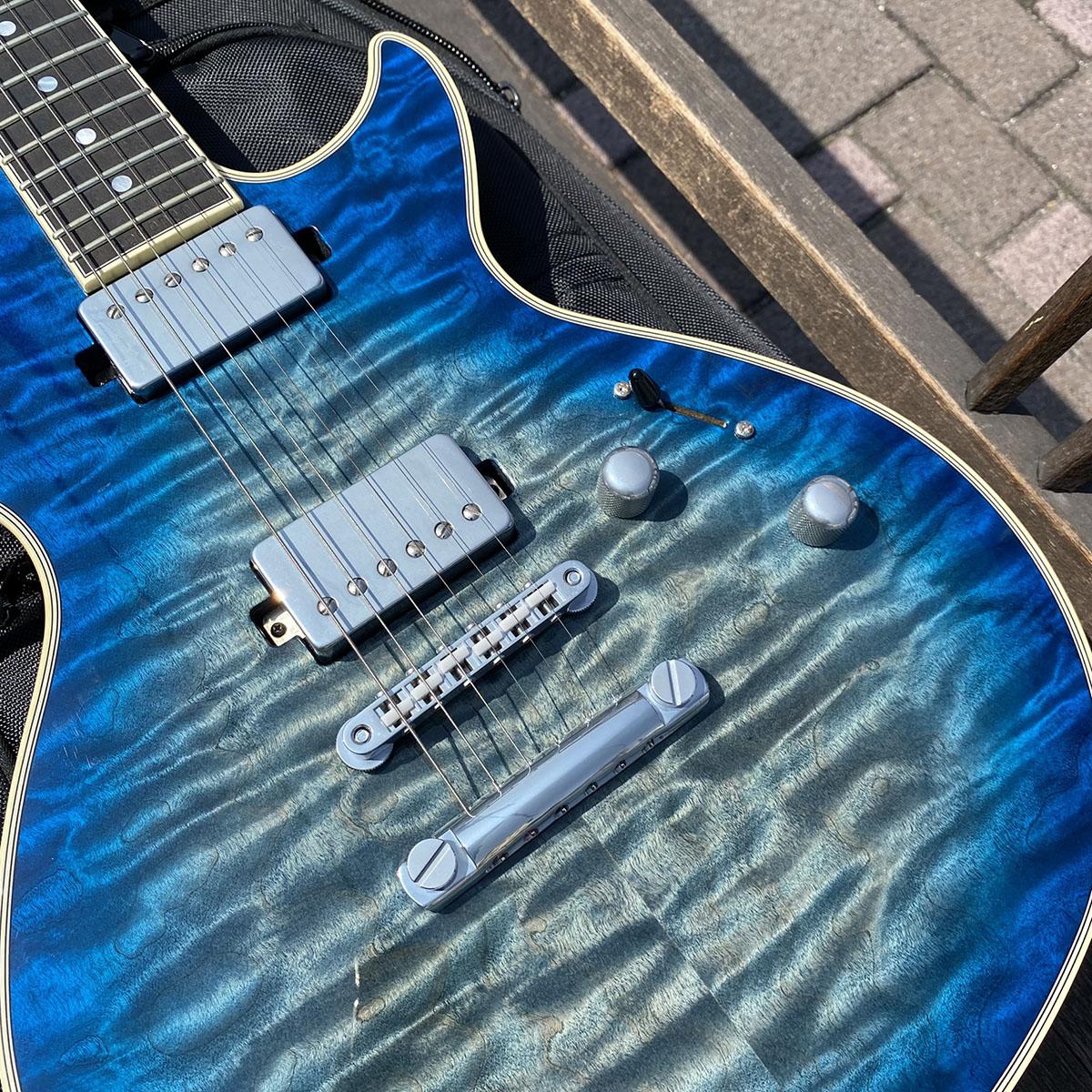 SH485 EM/A-Maho /See Through Blue Sugi エレクトリックギター レス 