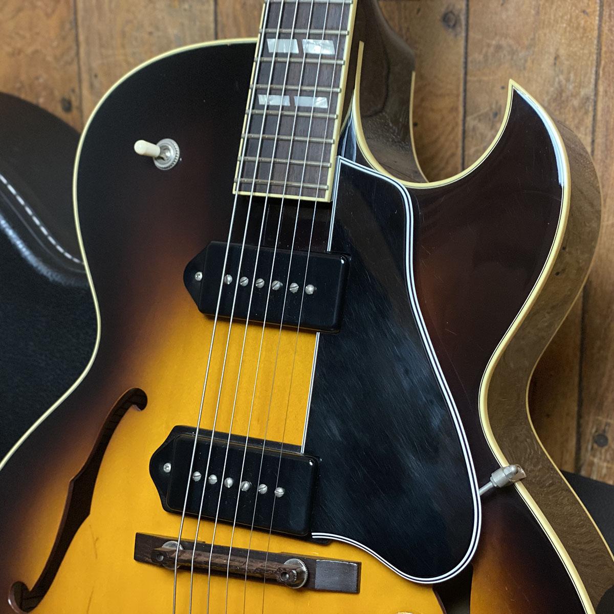 AT102D Classic Archtop Tribute エレクトリックギター フルアコ 商品
