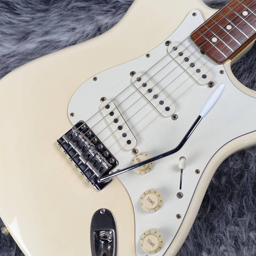 ST62-70 VWH Fender Japan エレクトリックギター ストラトキャスター