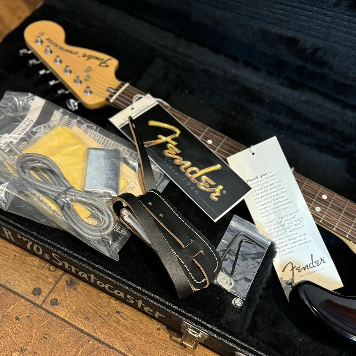 FSR American Vintage 70 Stratocaster 3Color Sunburst 2004 Fender