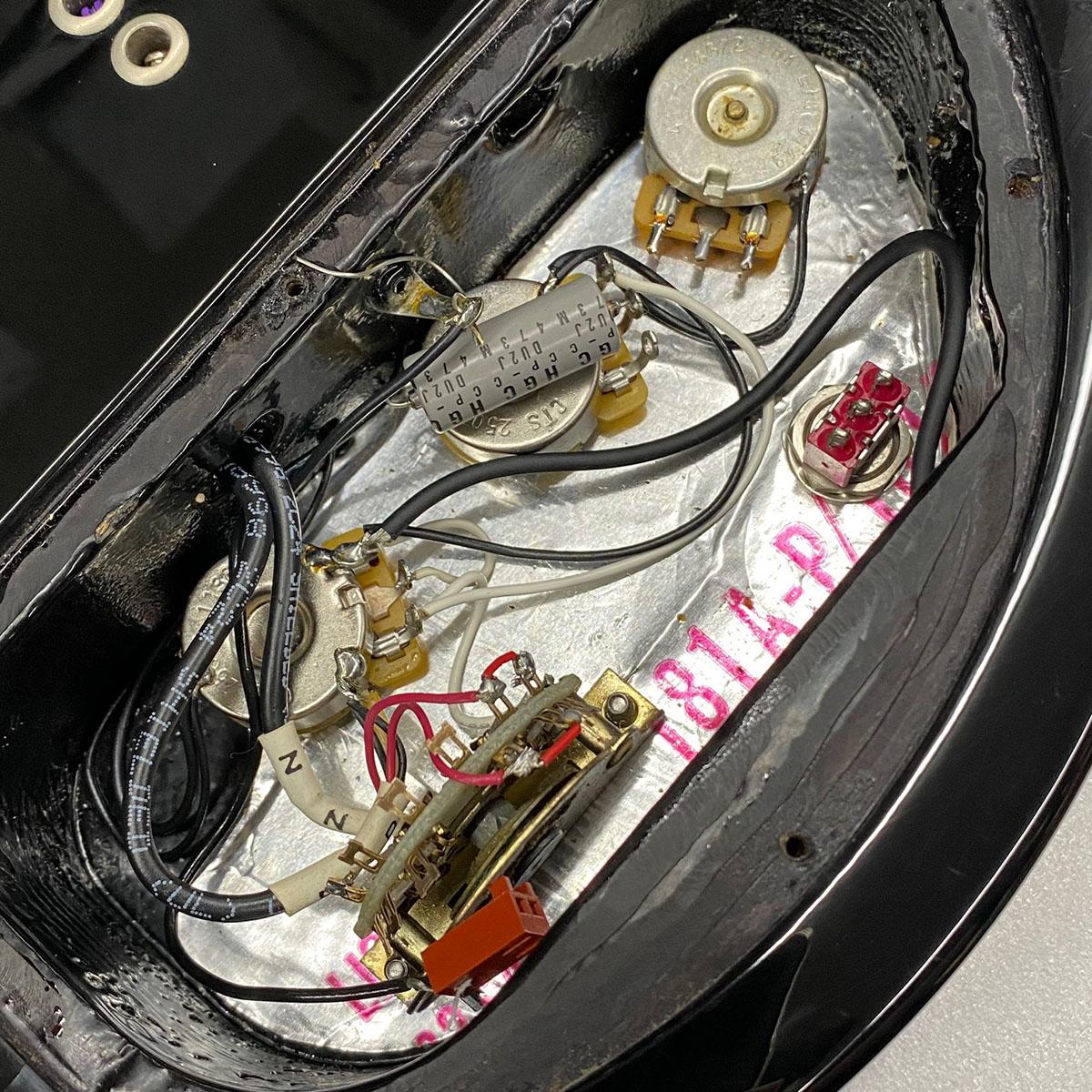 USA AXIS Super Suport MM90 Piezo Trans Gold Mod. MUSIC MAN