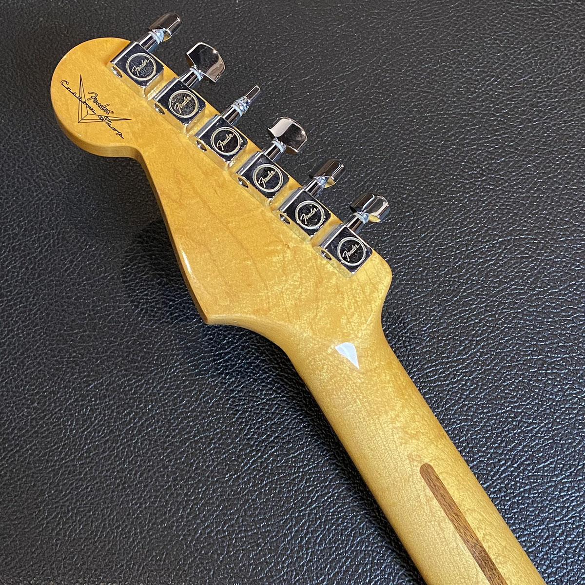 Custom Deluxe Stratocaster Aged Cherry Sunburst w/Abigail Ybarra