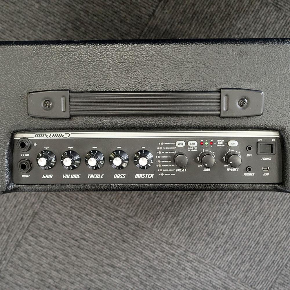 1202-197 Fender アンプ MUSTANG I Fender Mustang I 20-Watt 1x8