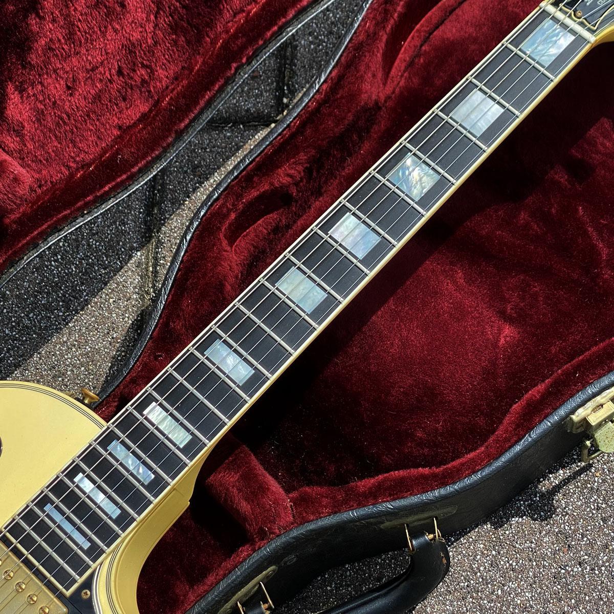 1968 Les Paul Custom Antique White 1997 Gibson Custom Shop