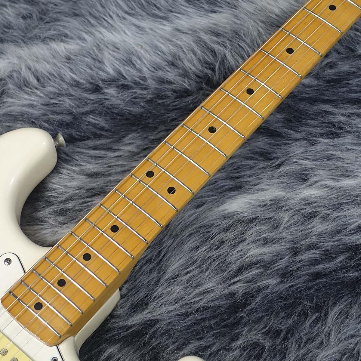 ST72-53 Olympic White Fender Japan エレクトリックギター ストラト