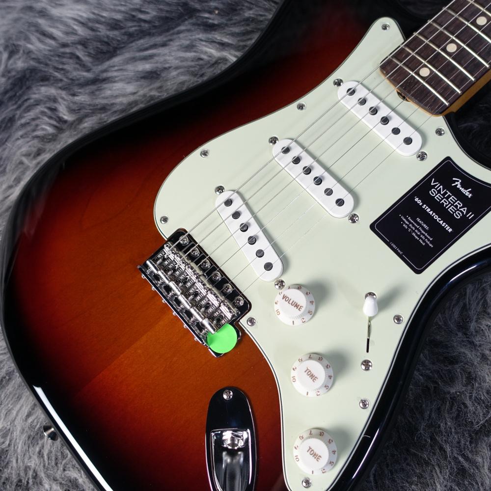 Vintera II 60s Stratocaster Rosewood Fingerboard 3-Color Sunburst