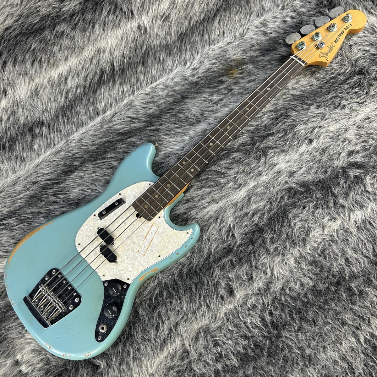 JMJ Road Worn Mustang Bass Rosewood Fingerboard Faded Daphne Blue