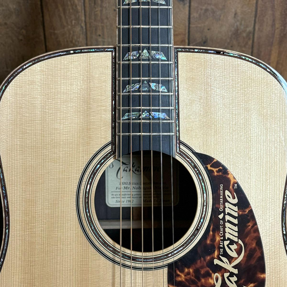 SA200 Custom Order Model ”Adirondack Spruce ＆ Cocobolo” Takamine