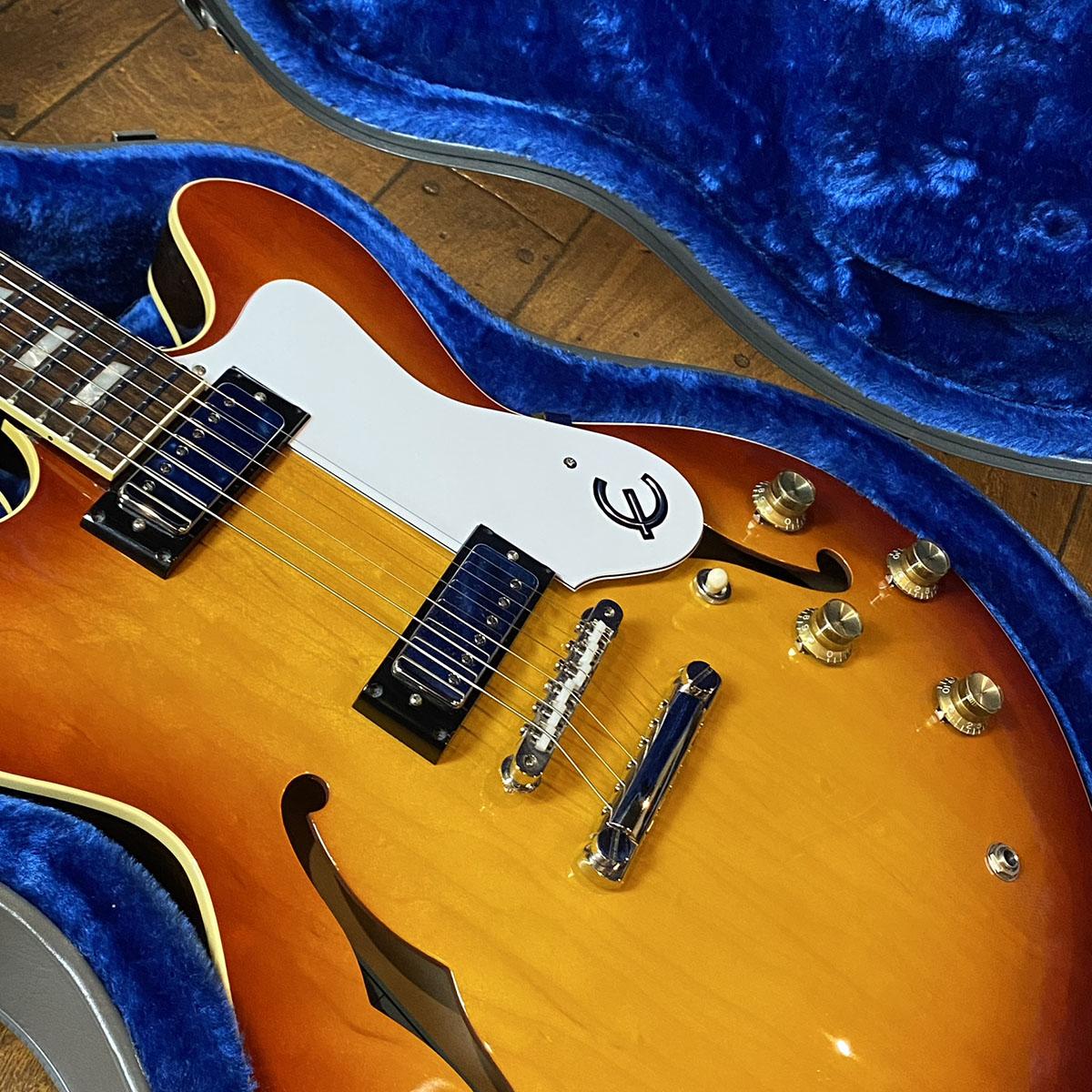 Limited Edition Elitist 1966 Custom Riviera Honey Burst Epiphone
