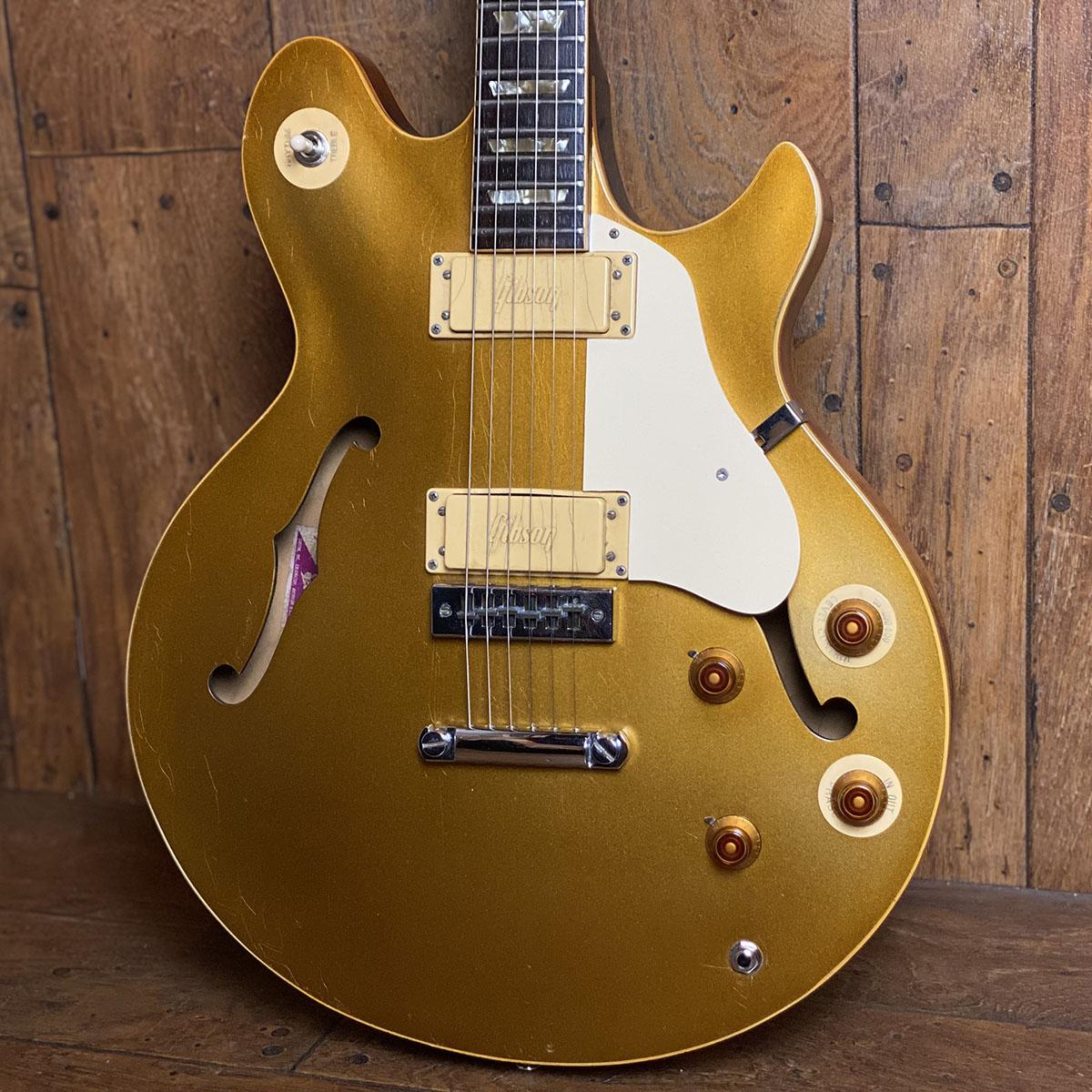 Les Paul Signature Gold Top Les-PaulSignatureGoldTop