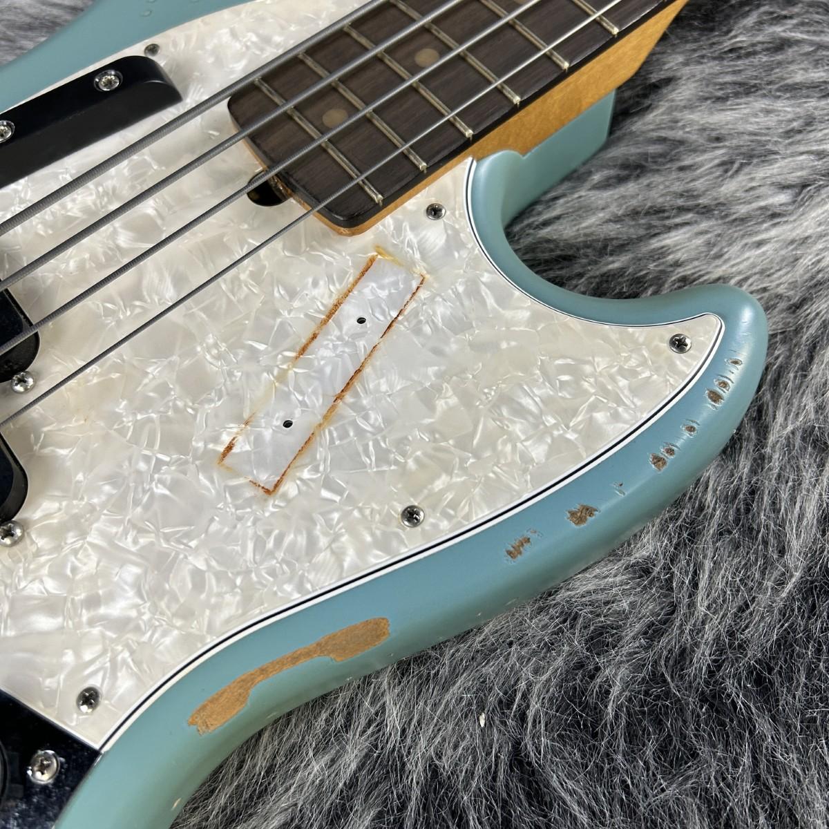 JMJ Road Worn Mustang Bass Rosewood Fingerboard Faded Daphne Blue