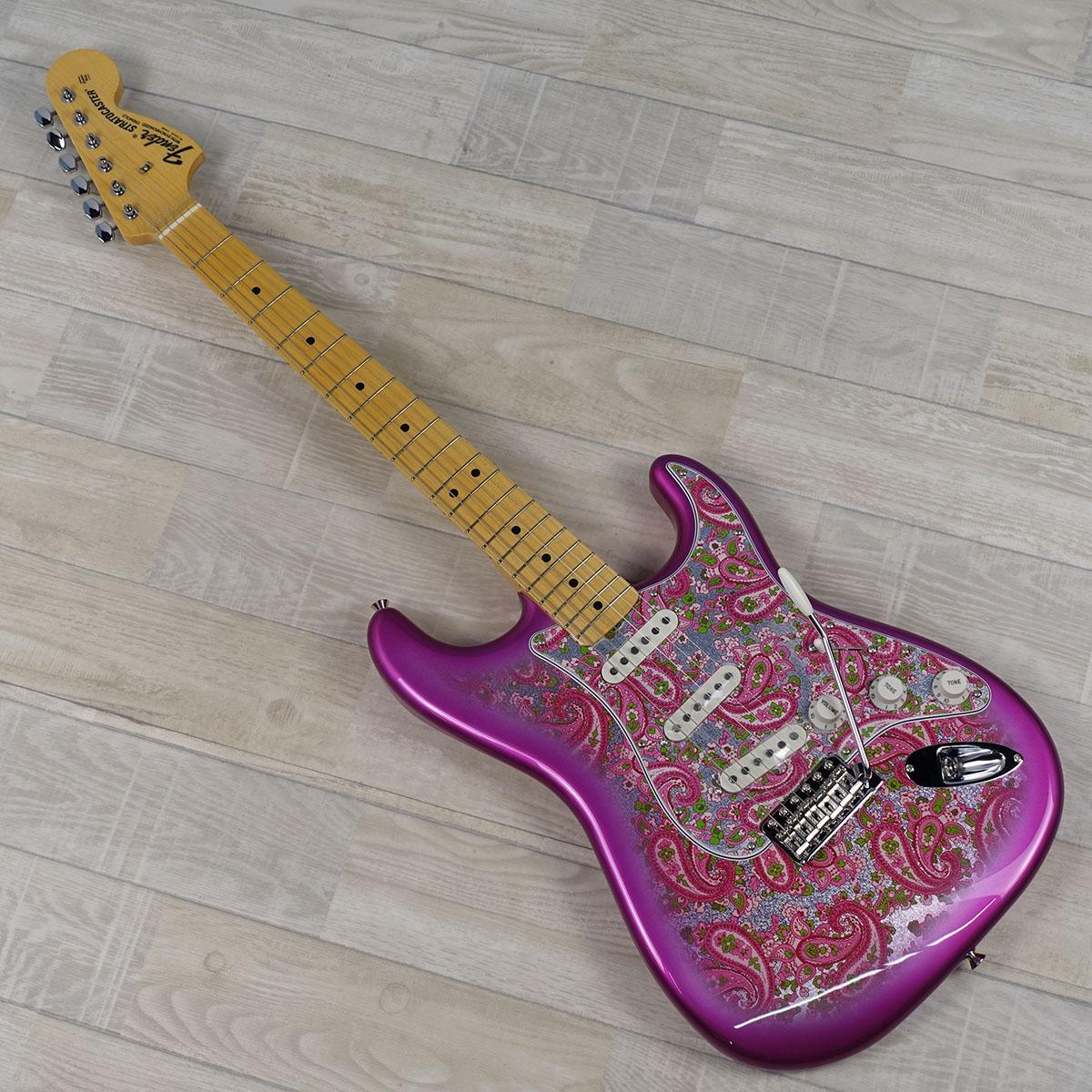 Made in Japan Limited Stratocaster Pink Paisley Fender