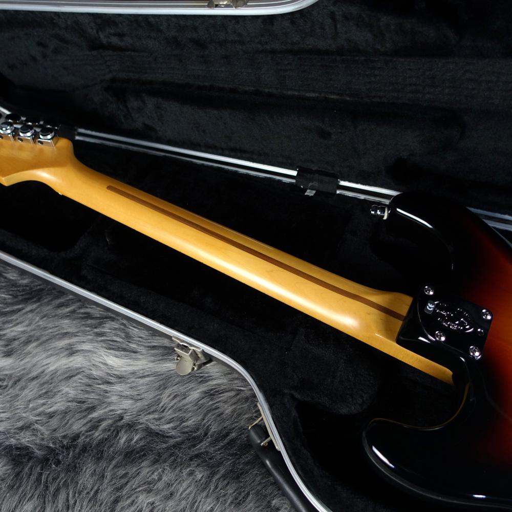 50th Anniversary American Deluxe Stratocaster 3-Color Sunburst