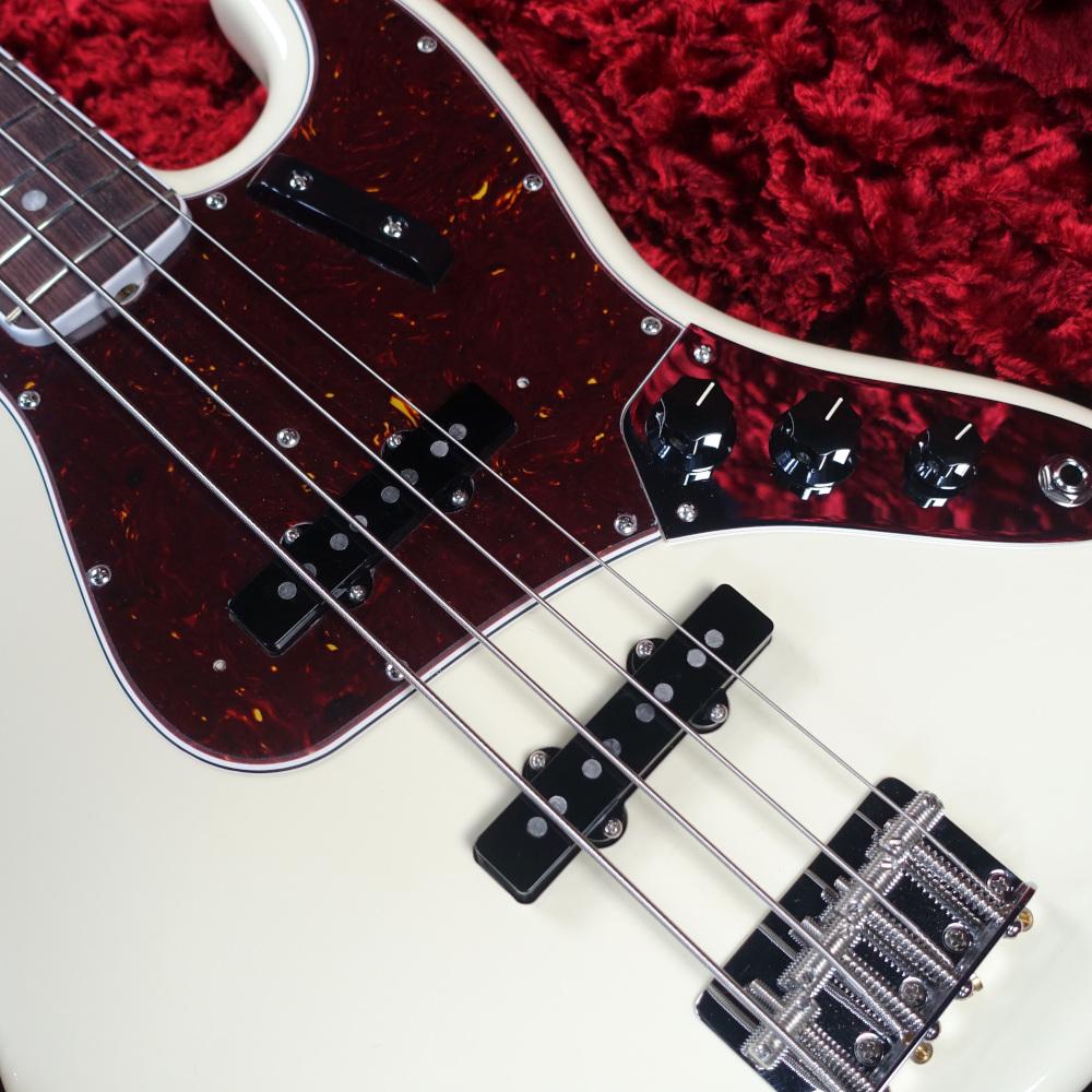 American Vintage II 1966 Jazz Bass Olympic White Fender