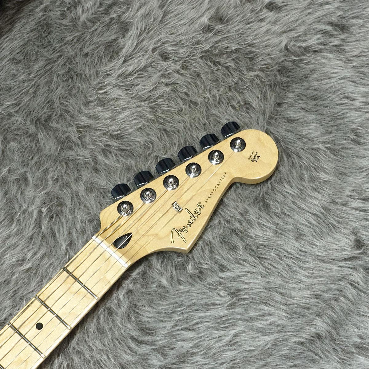 Limited Edition Player Stratocaster MN Shell Pink Fender