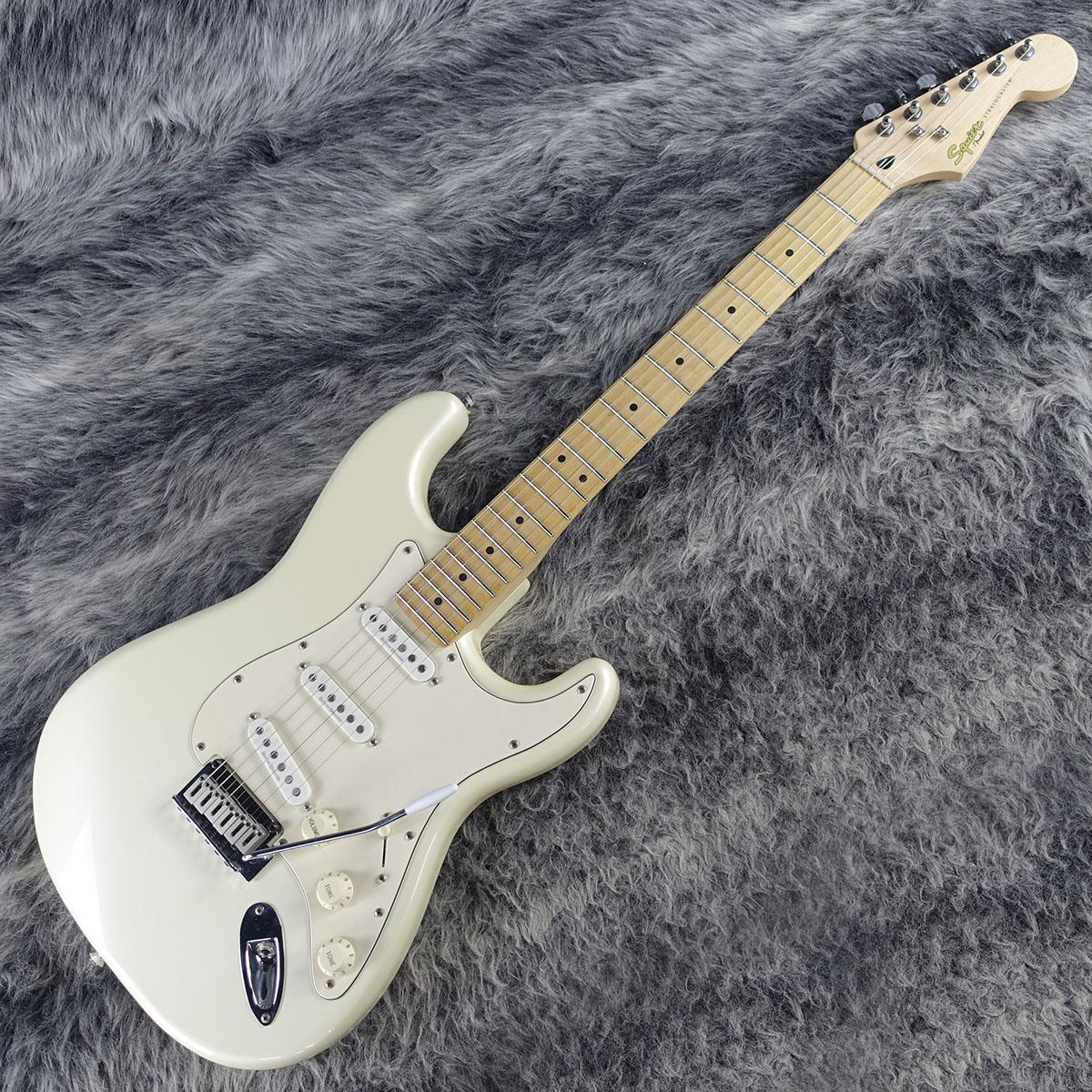 Deluxe Stratocaster / Pearl White Squier エレクトリックギター