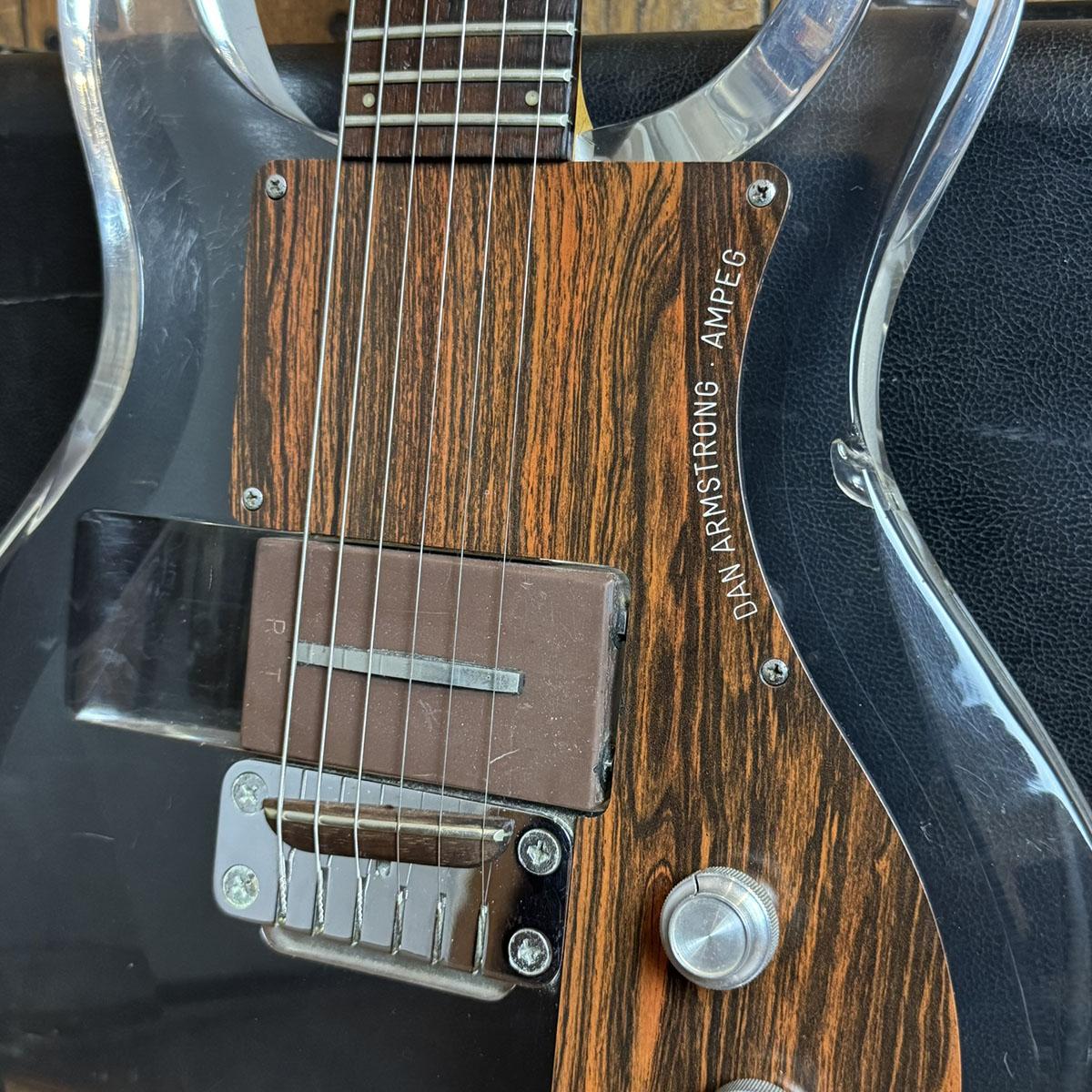 Dan Armstrong Lucite Guitar 1970 Ampeg エレクトリックギター 変形