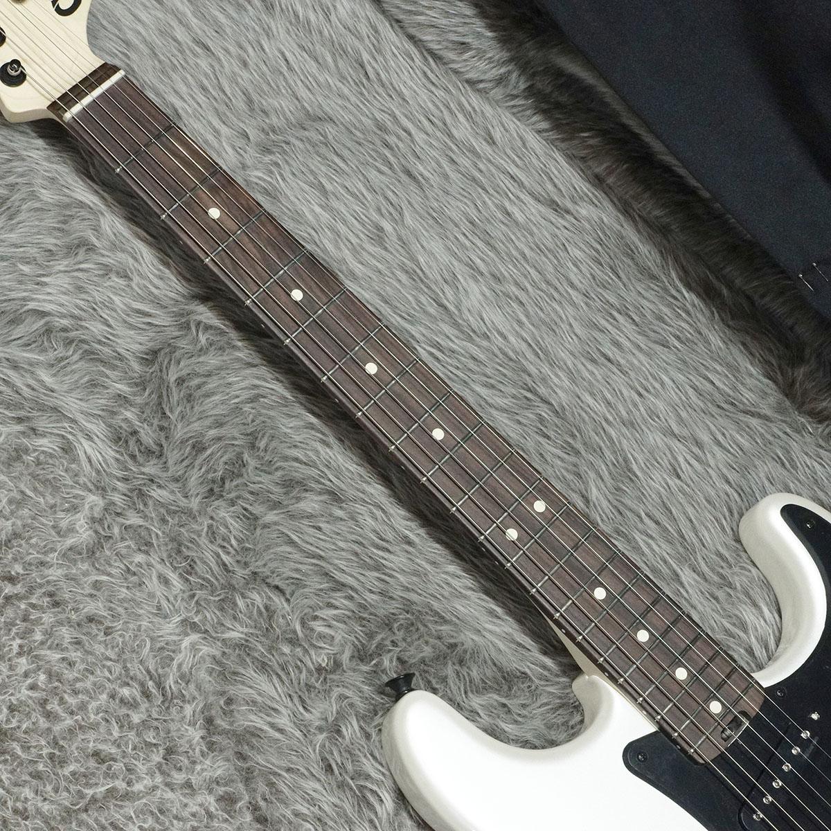 Jake E Lee Pro-Mod So-Cal Style 1 HSS HT RW Pearl White Charvel