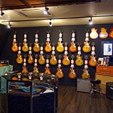 Fender Custom Shopフロア（フェンダーカスタムショップフロア）