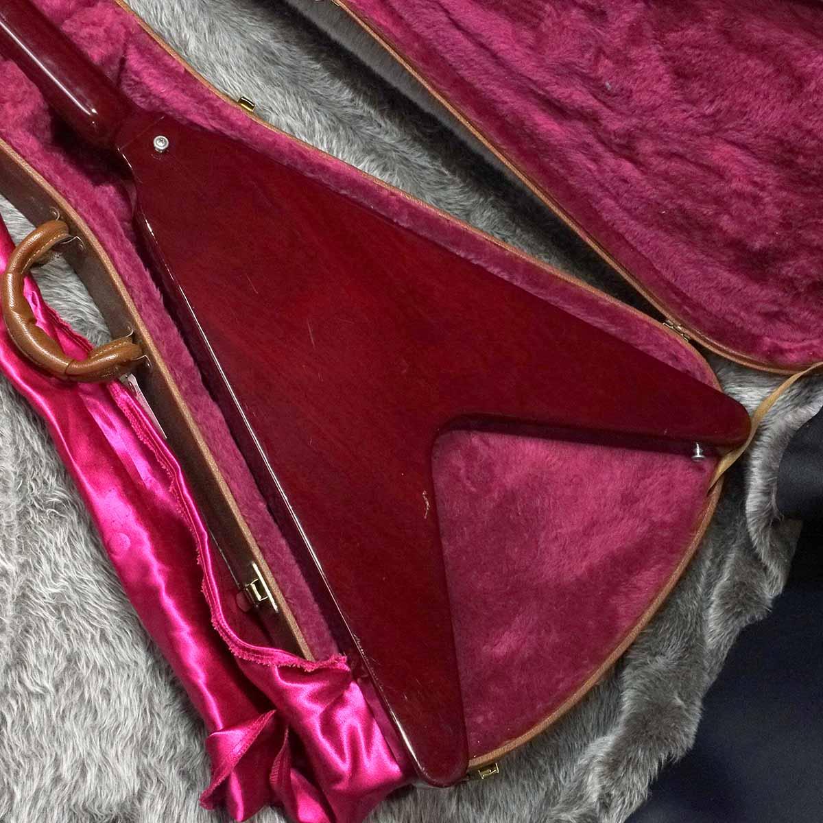 Gibson FLYING V 67 Cherry【1997年製】 1997 Gibson Flying V '67 Reissue Cherry | Guitar Chimp