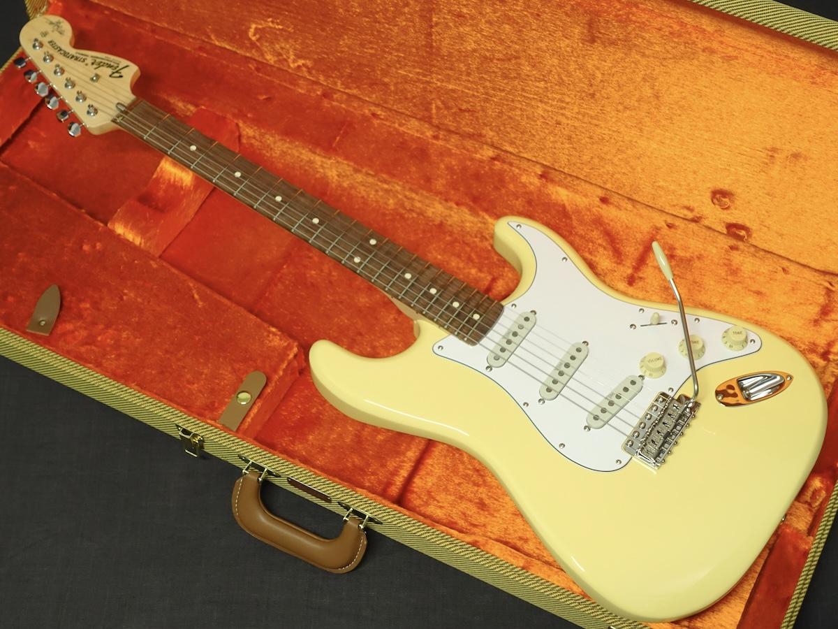 イングヴェイモデル Amazon | Fender エレキギター YNGWIE MALMSTEEN STRATOCASTER