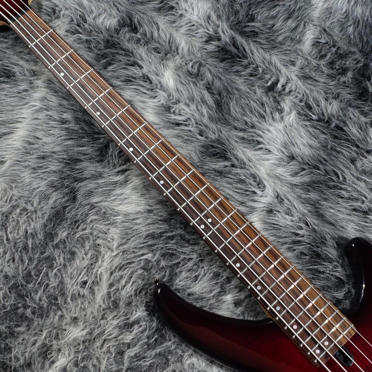 Peavey Grind ぶ厚 BXP 6弦エレキベース 木目 【ケース付き】
