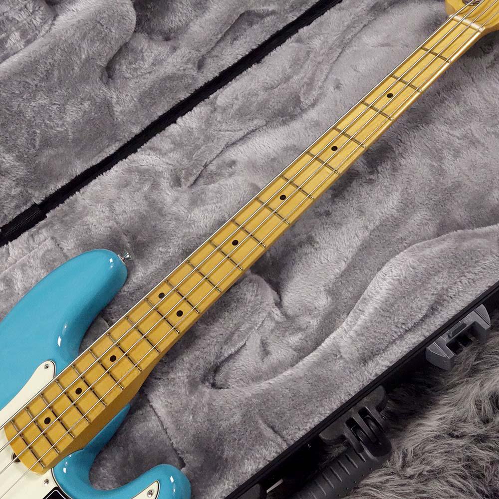 Fender USA American Professional II Precision Bass Miami Blue