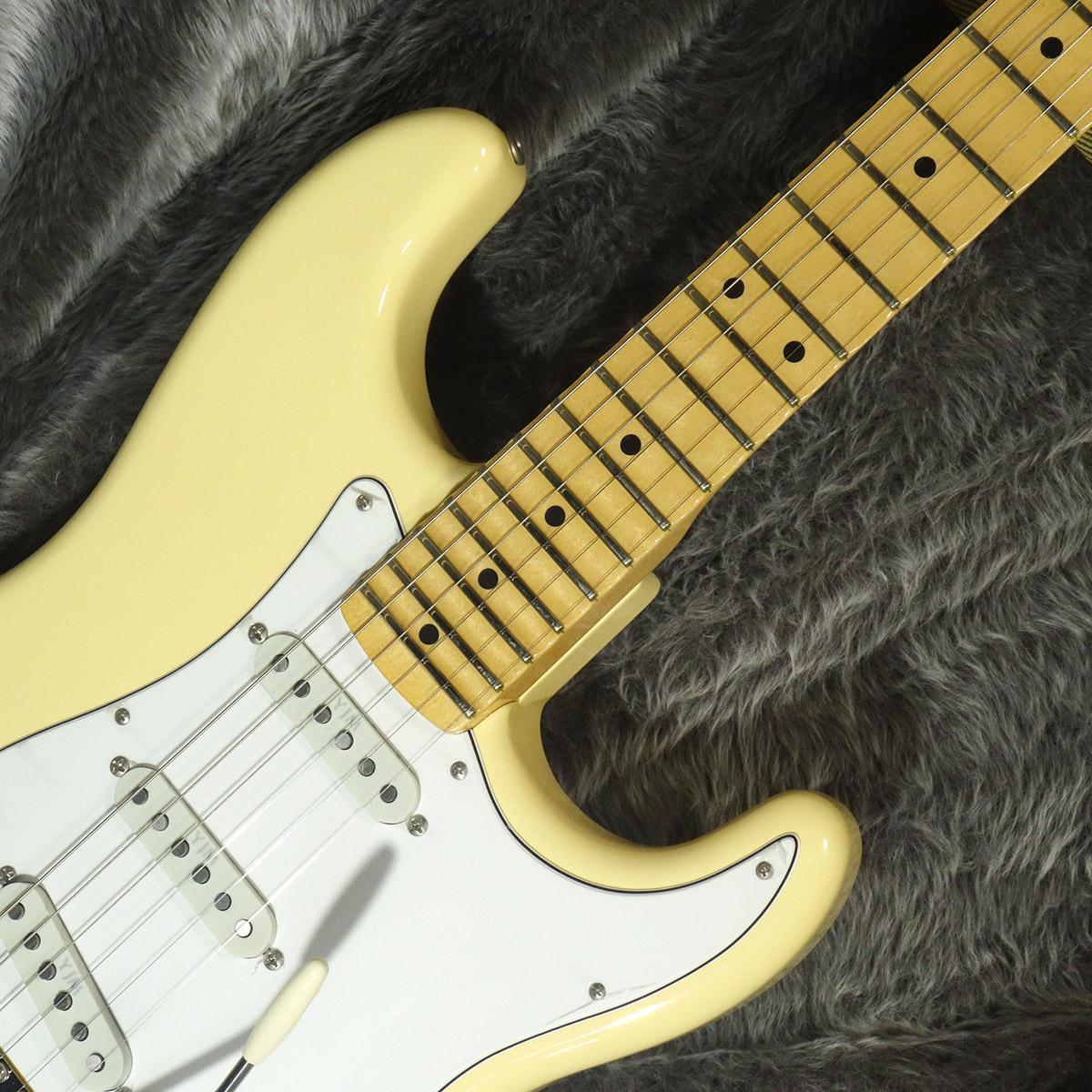 Fender USA Yngwie Malmsteen Stratocaster Scalloped Maple 