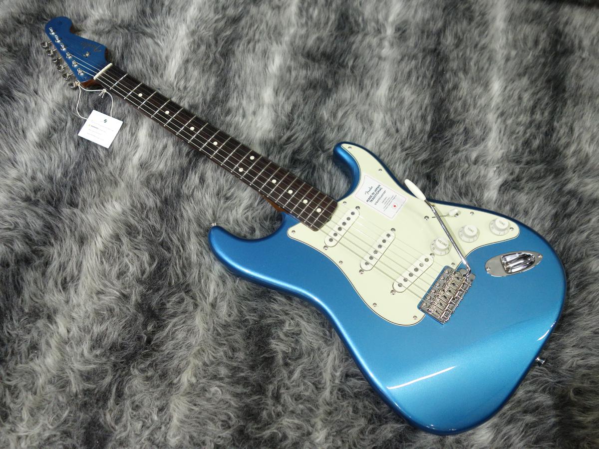 2021 Collection Made in Japan Traditional 60s Stratocaster Roasted Neck  Lake Placid Blue