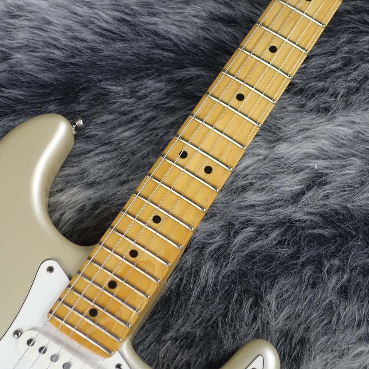 Fender American standardストラト　シールド付 Fender American Standard Stratocaster HSS Blizzard Pearl