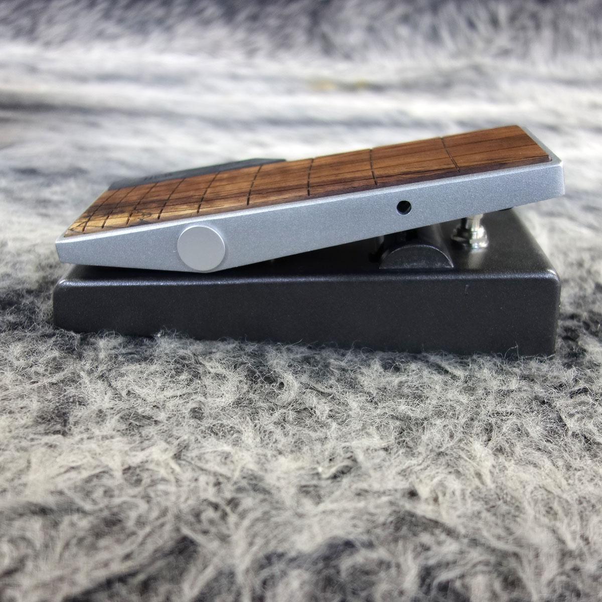 Fender Tread-Light Wah Pedal｜平野楽器 ロッキン オンラインストア