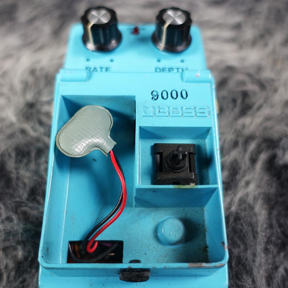 銀ネジ】BOSS CE-2 シリアル9000番 【日本製】