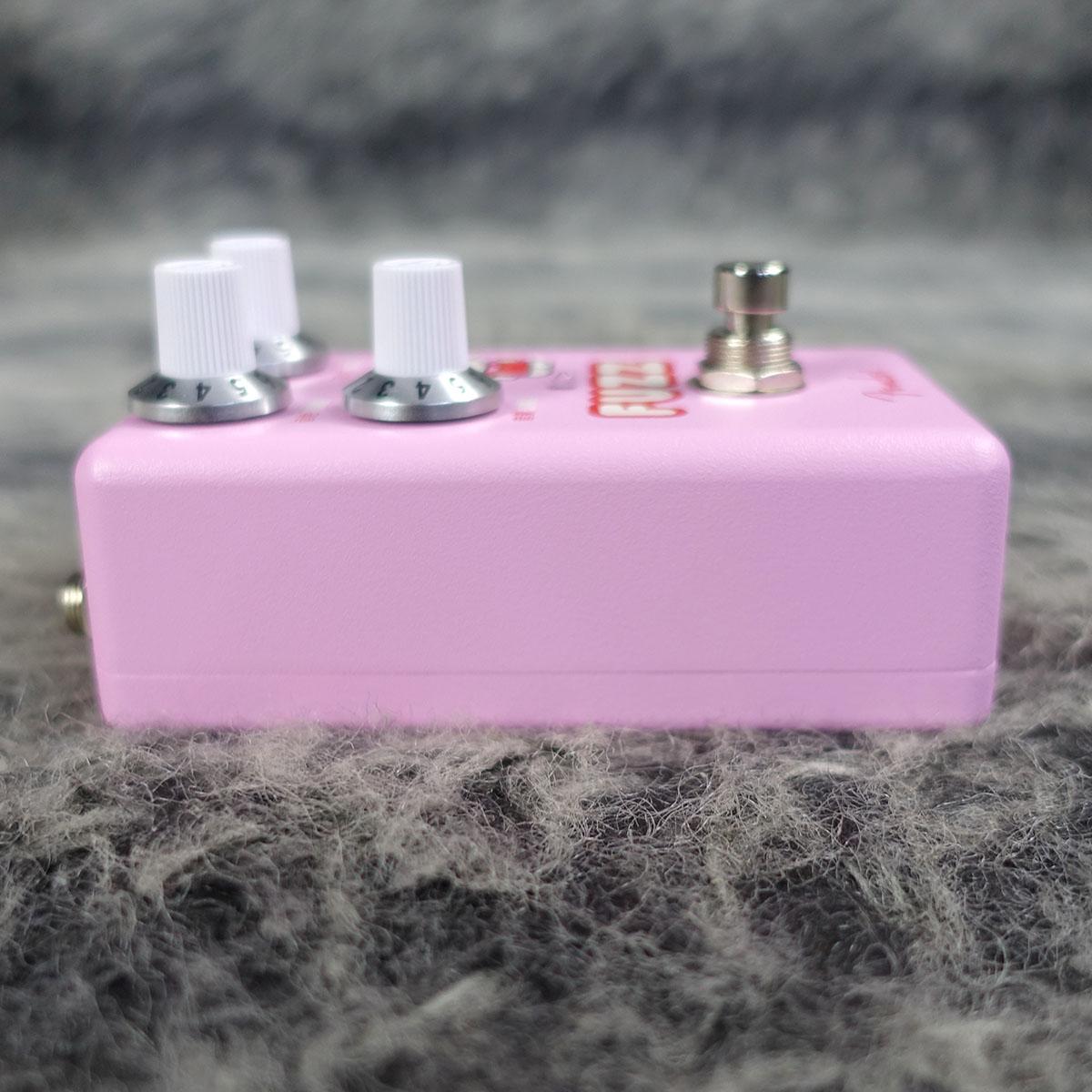 ギター Fender Hello Kitty Fuzz Fender HELLO KITTY FUZZ｜平野楽器 ロッキン オンラインストア