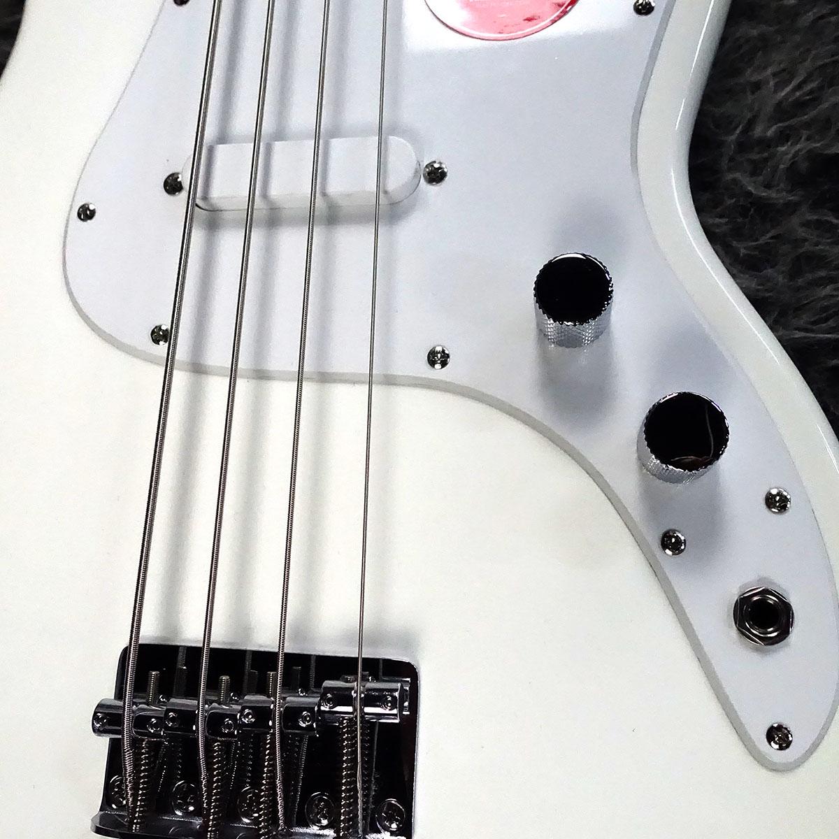 Squier SONIC BRONCO BASS Arctic White <スクワイア>｜平野楽器