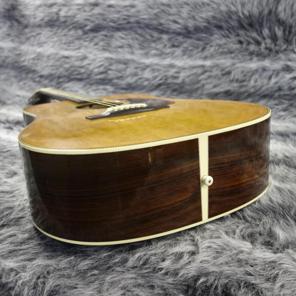 Martin - HD-28 2002 Used Acoustic Guitar with original